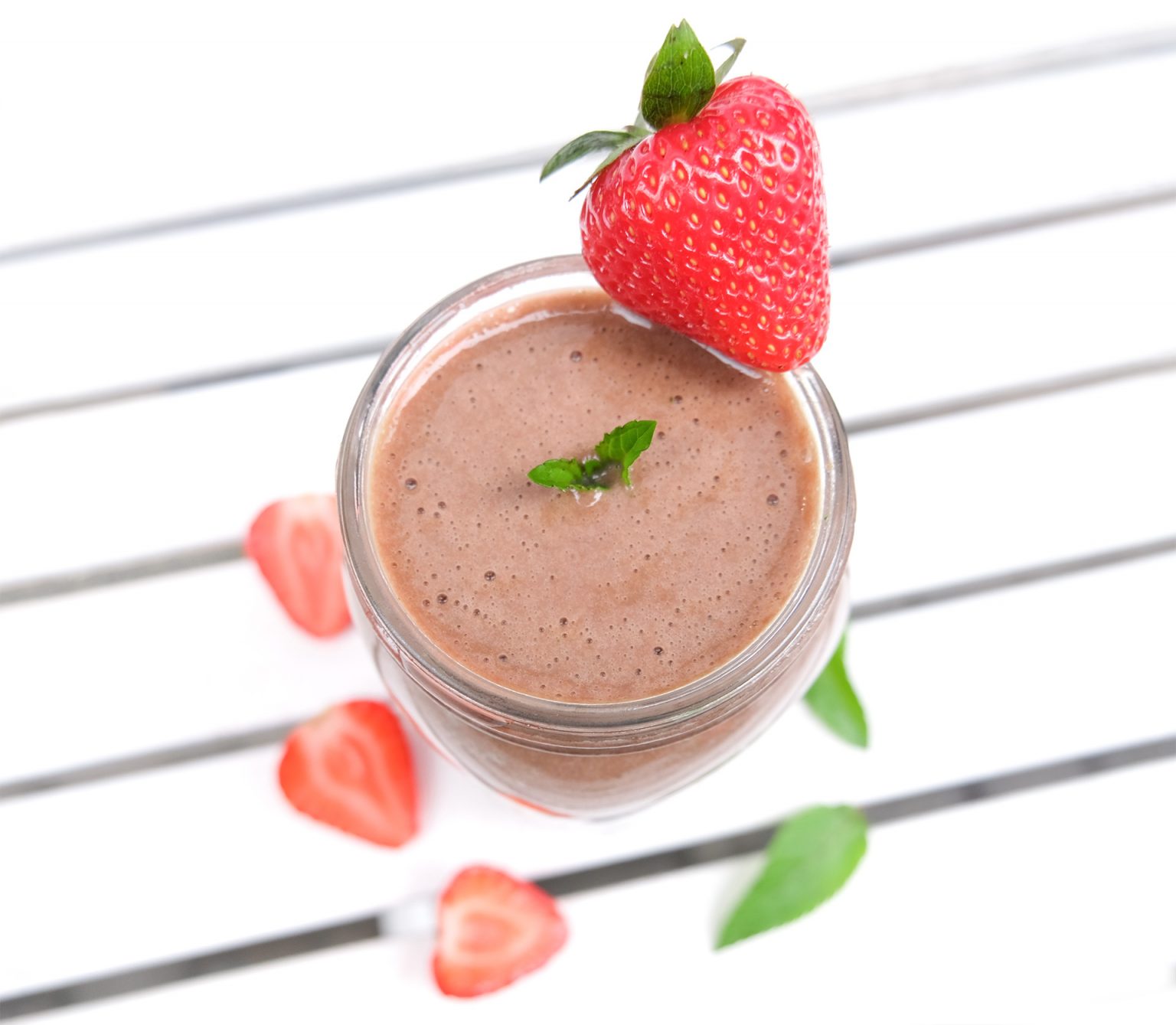 Ягодов шейк с какао / Strawberry Cacao Shake | Кукуряк