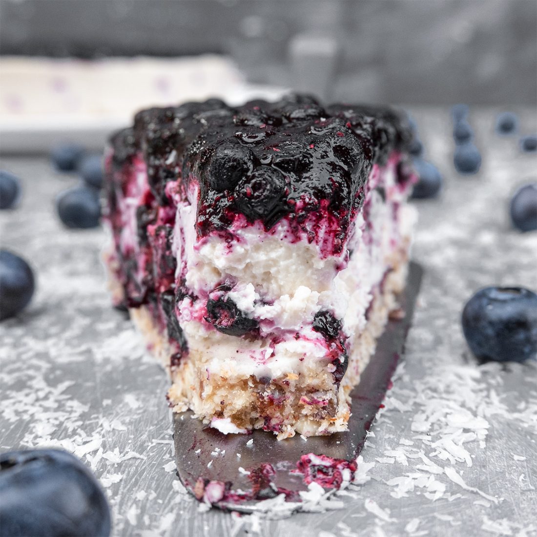 Йогурт торта с боровинки / Blueberry Yogurt Cake | Кукуряк