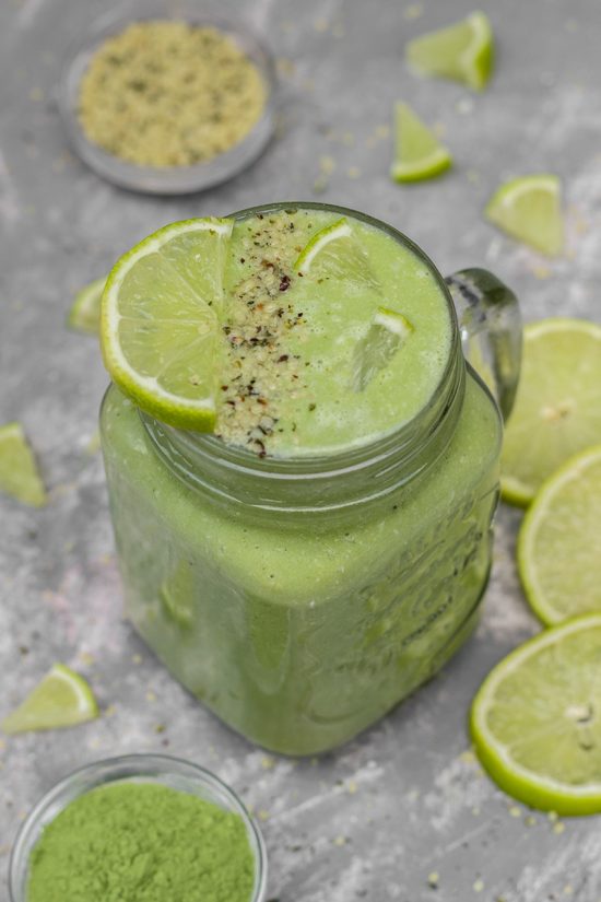 Пролетен шейк с пшенични стръкове / Wheatgrass Spring Shake | Кукуряк